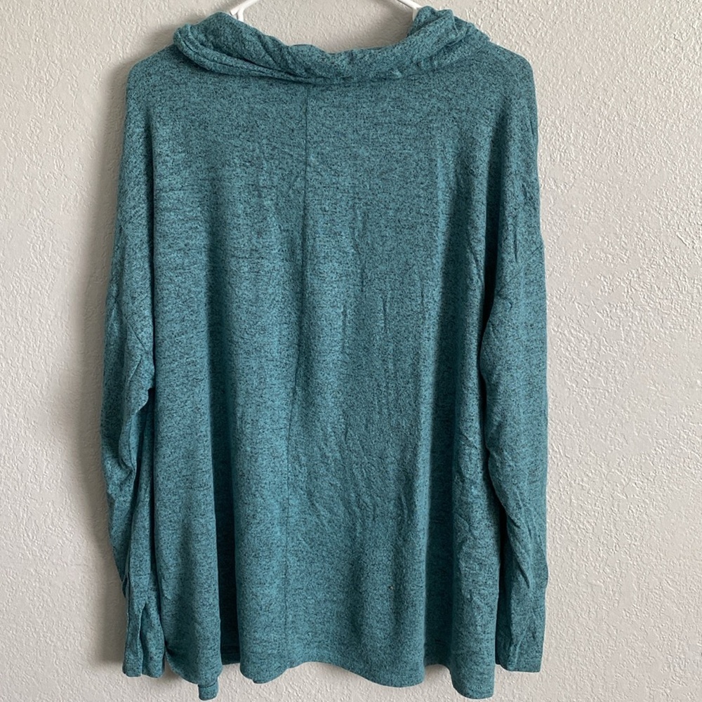 Lane Bryant cowl-neck top​ - Picture 2 of 5